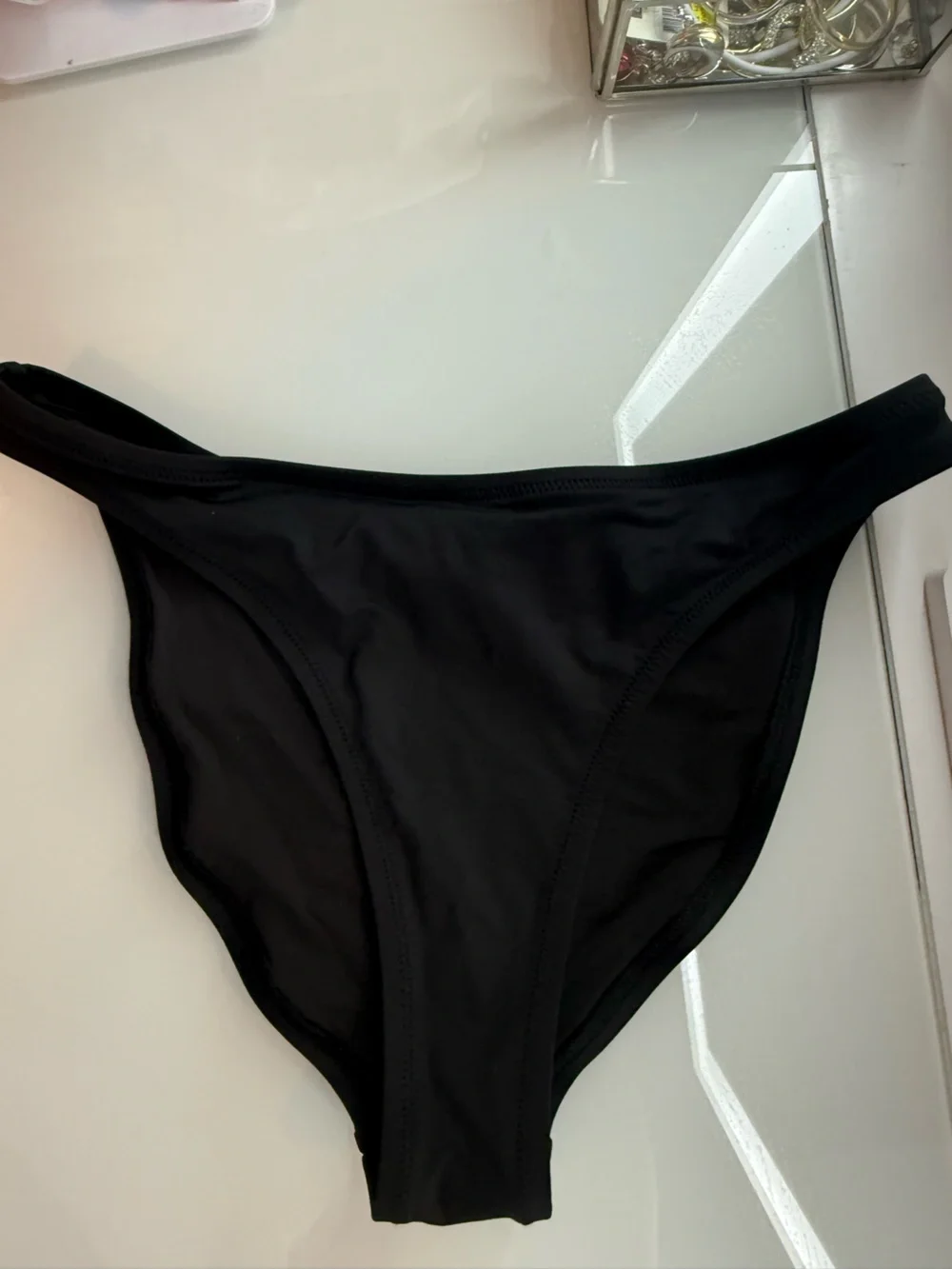 Skims black bikini bottom-S